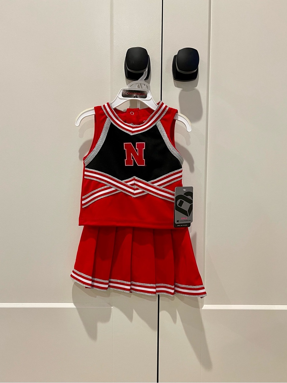 Toddler Nebraska Huskers Cheer Two-Piece Set With Pom Poms- 3T - Picture 3 of 5